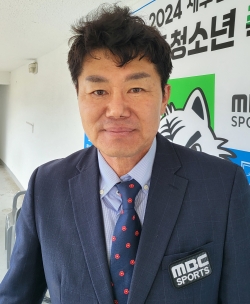 최경식 축구 해설위원.